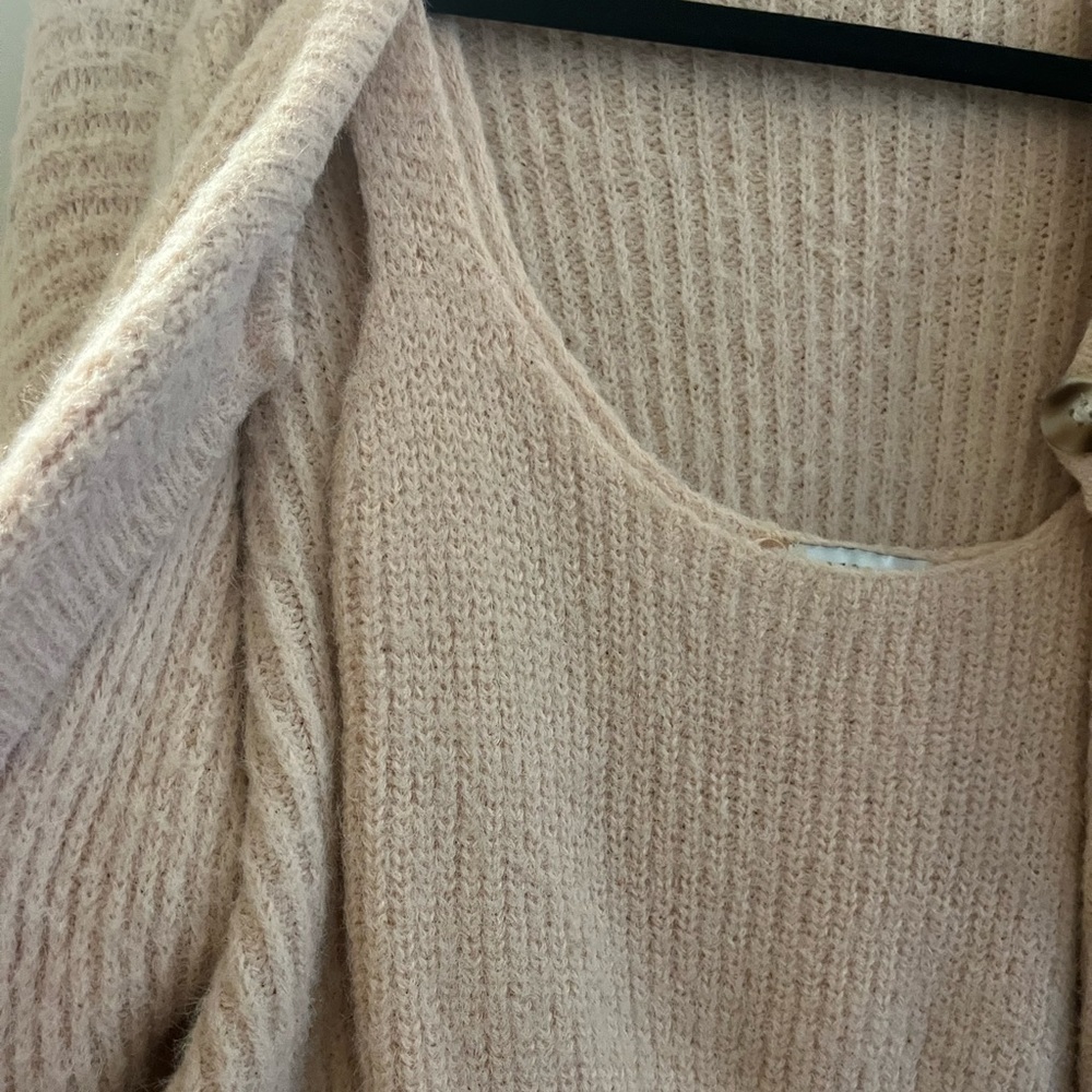 Light Pink 💕 Crop top only